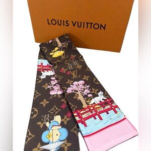 Louis Vuitton Japan Xmas Bandeau Vivienne Holiday 2021 Silk Scarf